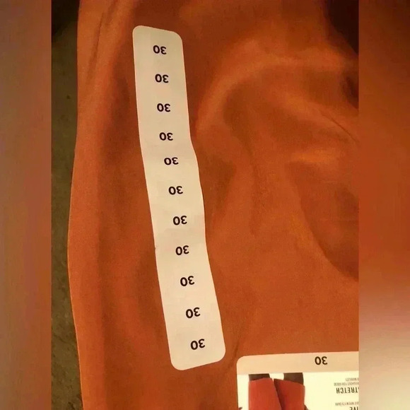 🔥Hurley Men's Orange Shorts🔥 - Picture 9 of 9